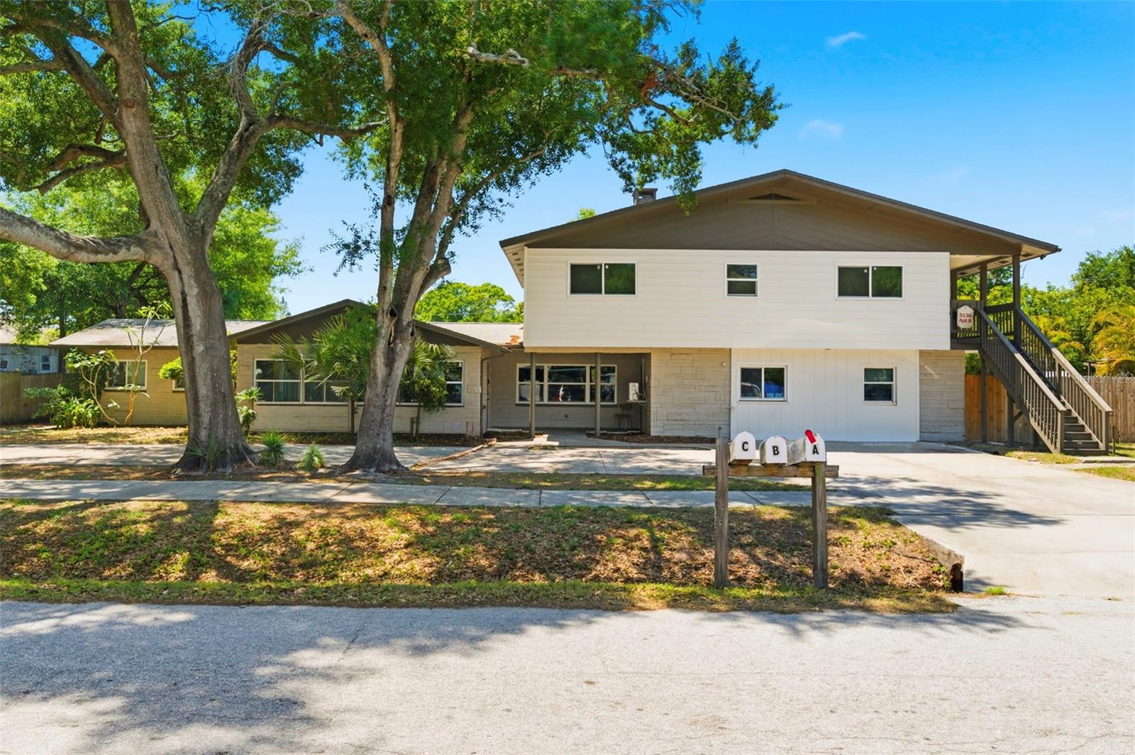 5136 68 St, Saint Petersburg, FL 33709 photo
