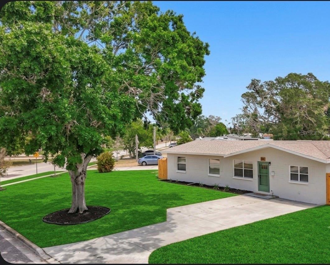 200 Lewis Blvd, Saint Petersburg, FL 33705