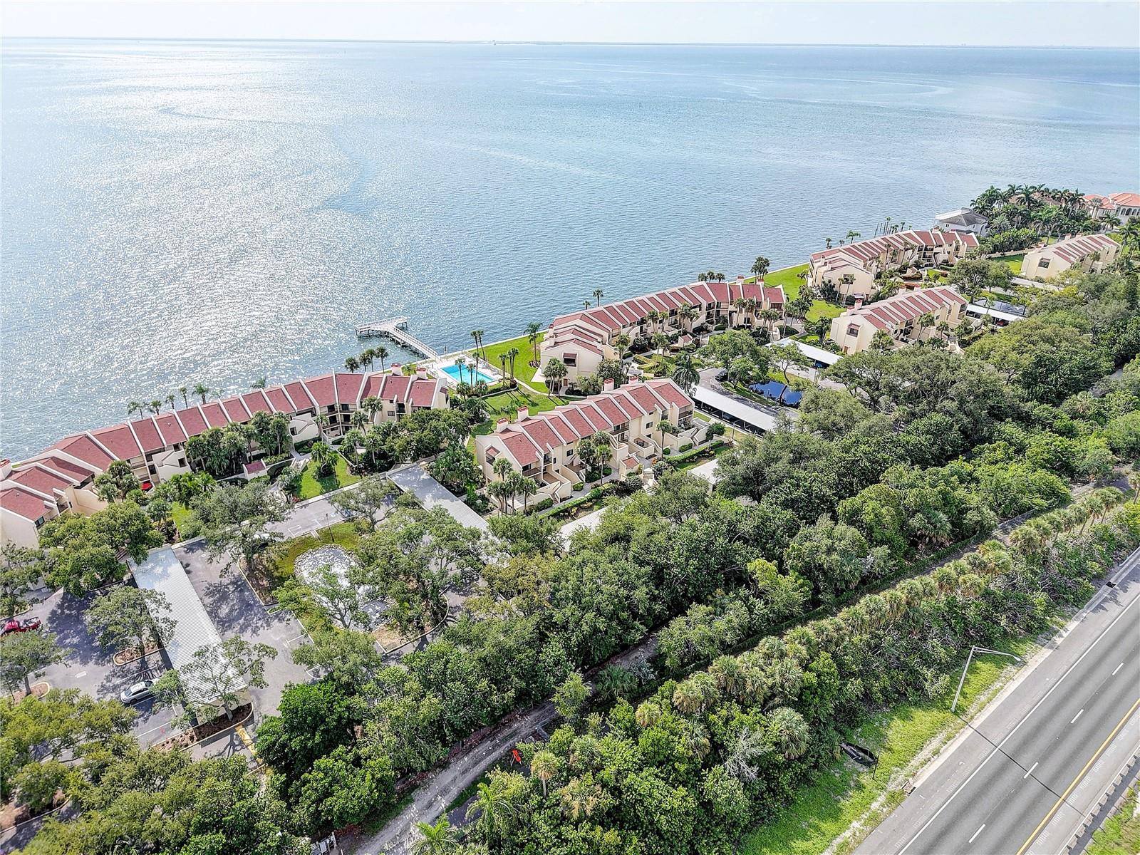 7510 Sunshine Skyway Ln #T 13, Saint Petersburg, FL 33711 photo