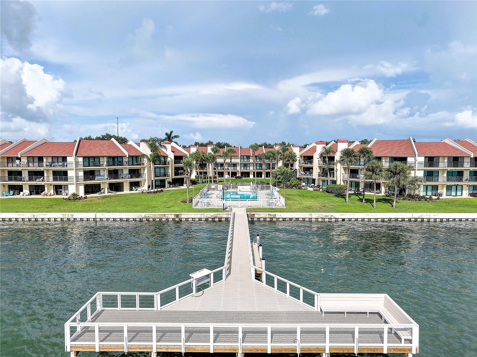 7510 Sunshine Skyway Ln #T 13, Saint Petersburg, FL 33711 photo
