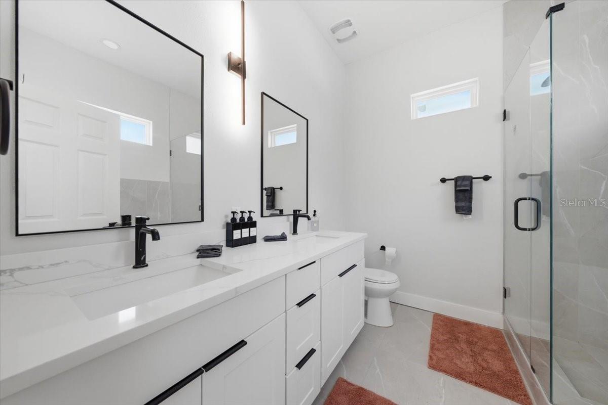2644 42 Ave, Saint Petersburg, FL 33714 photo