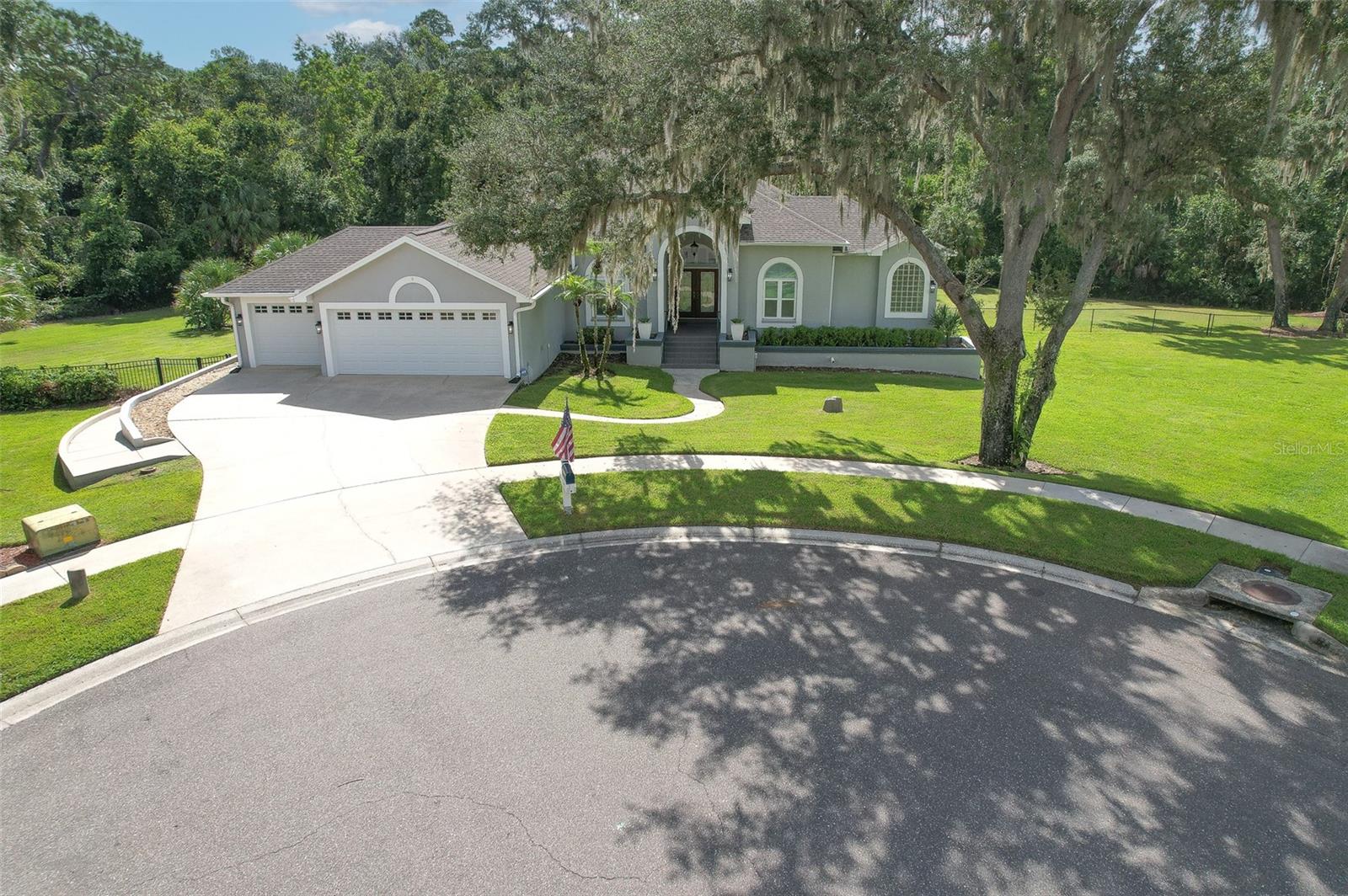 5207 Merion Rd, Valrico, FL 33596