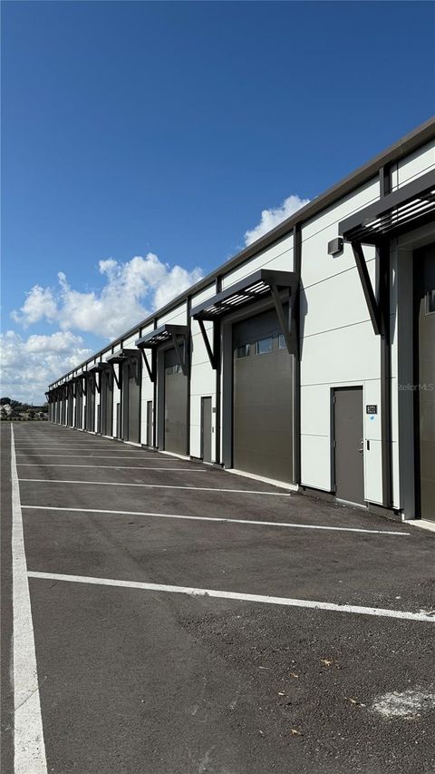 Mixed Use in SEBRING FL 8180 BLACK WOLF DRIVE.jpg