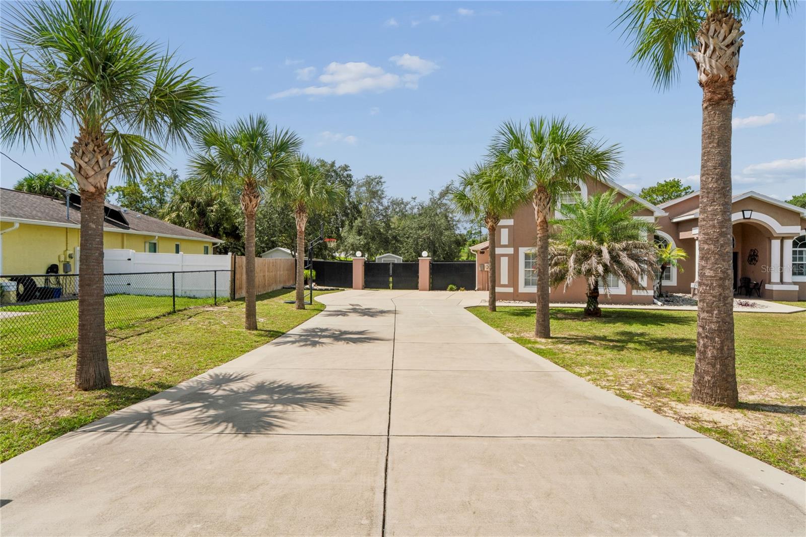 11309 Lapwing Rd, Weeki Wachee, FL 34614 photo