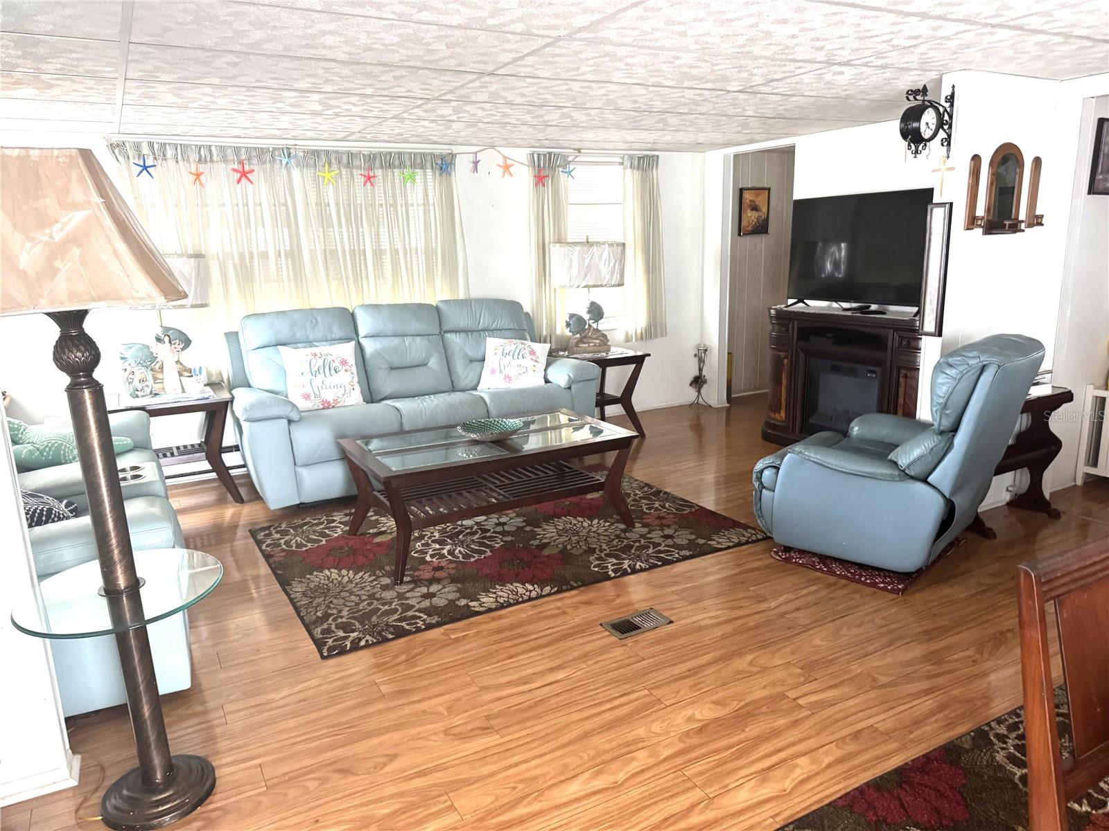 254 Southwinds Dr, Sarasota, FL 34231 photo