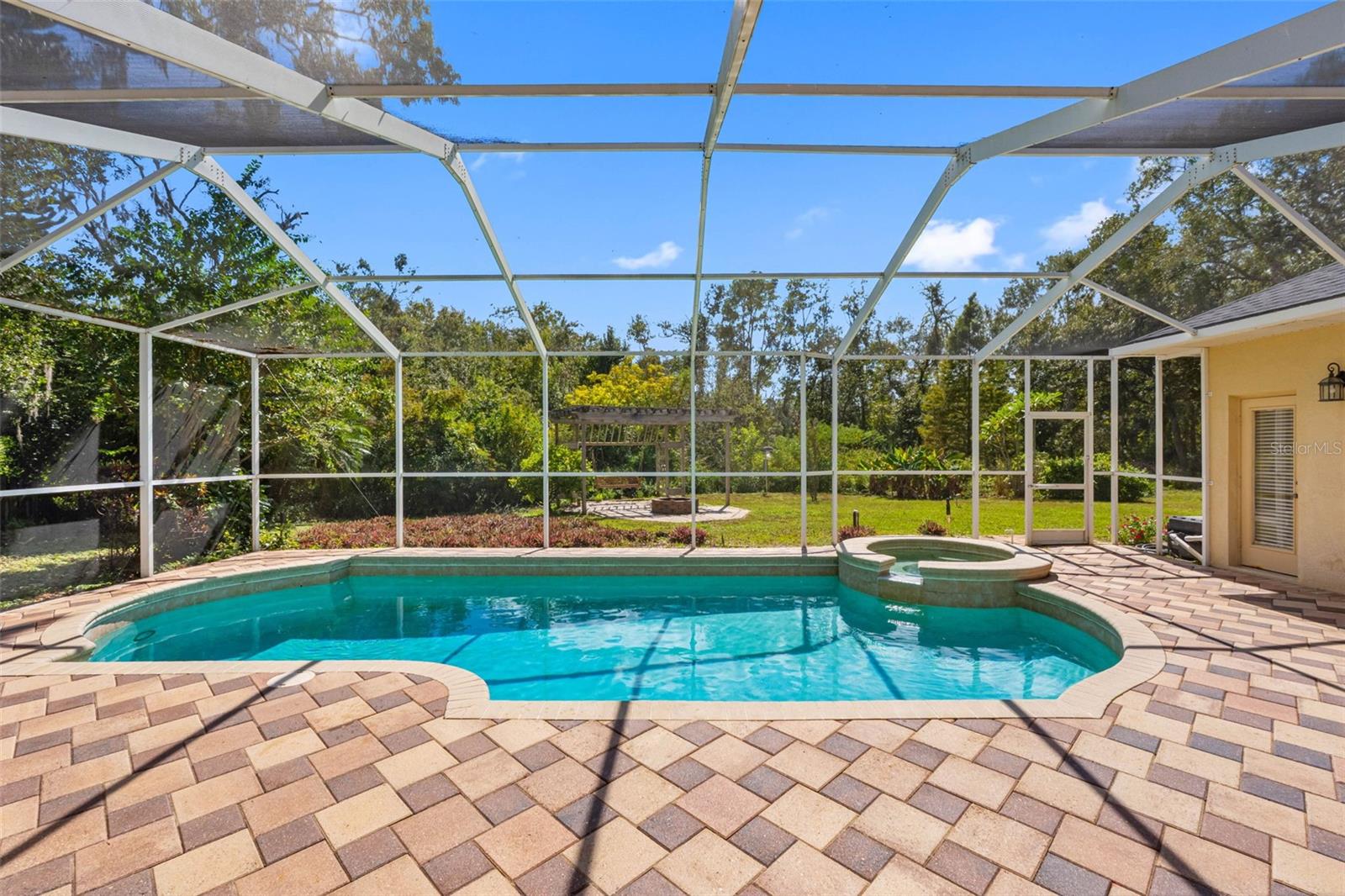 121 Myrtle Ridge Rd, Lutz, FL 33549 photo