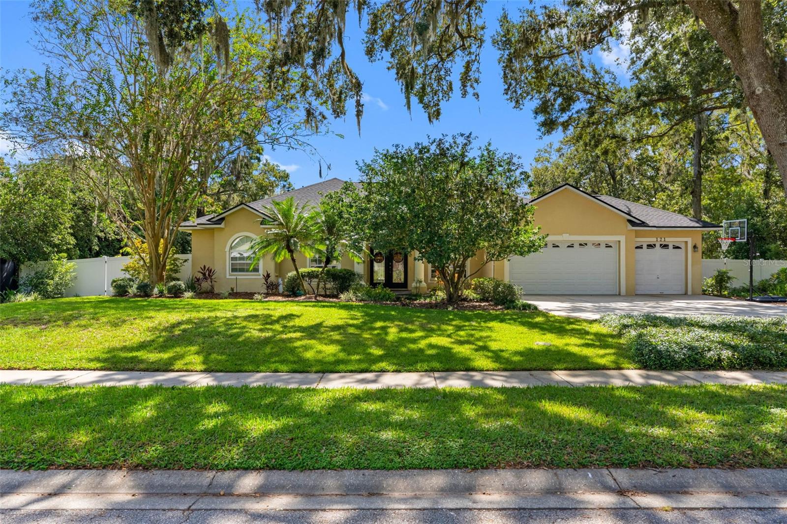 121 Myrtle Ridge Rd, Lutz, FL 33549