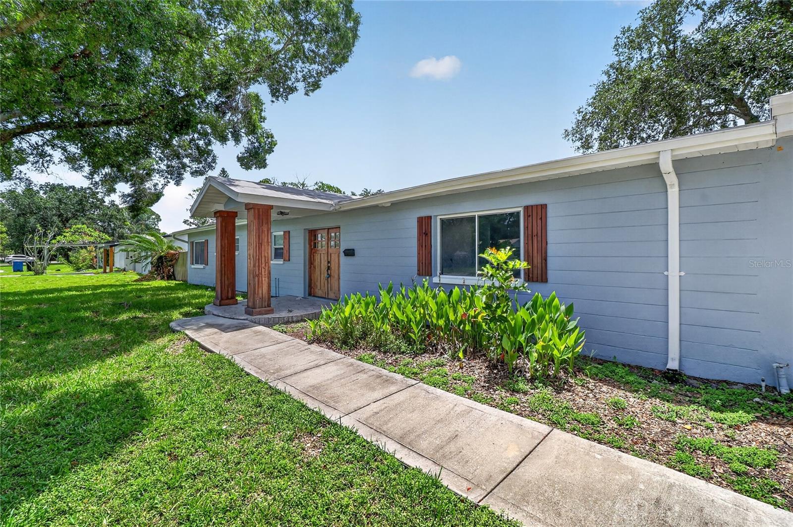 120 81 Ave, Saint Petersburg, FL 33702 photo