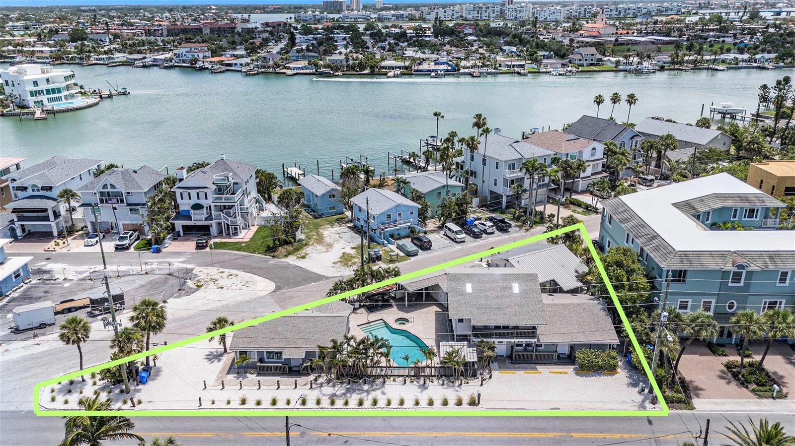 8425 Gulf Blvd, Treasure Island, FL 33706