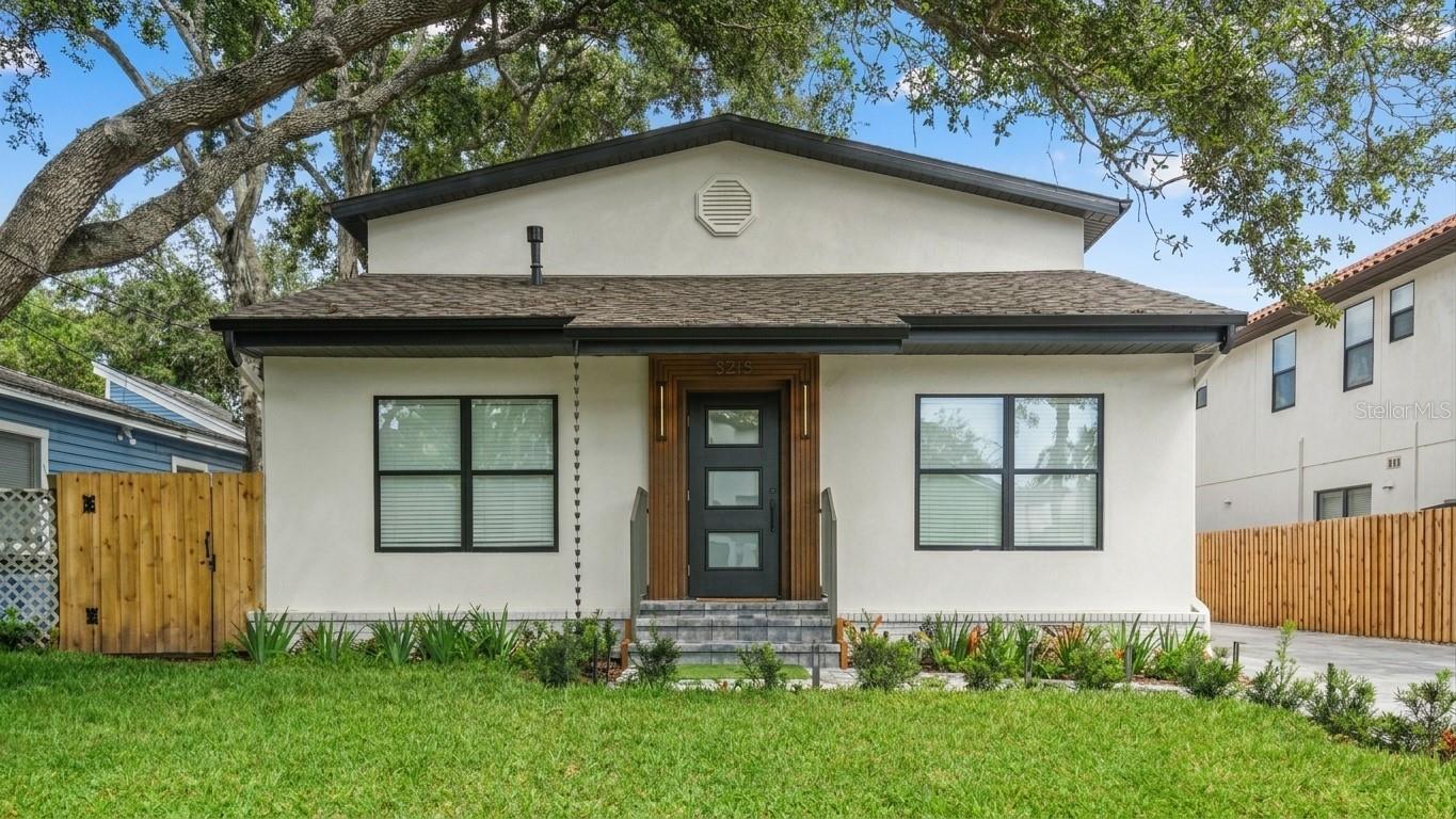 3415 Barcelona St, Tampa, FL 33629