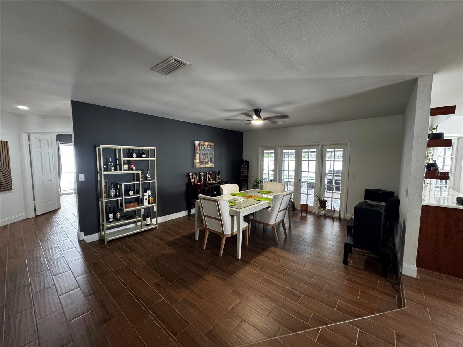 6109 E 130 Ave, Temple Terrace, FL 33617 photo