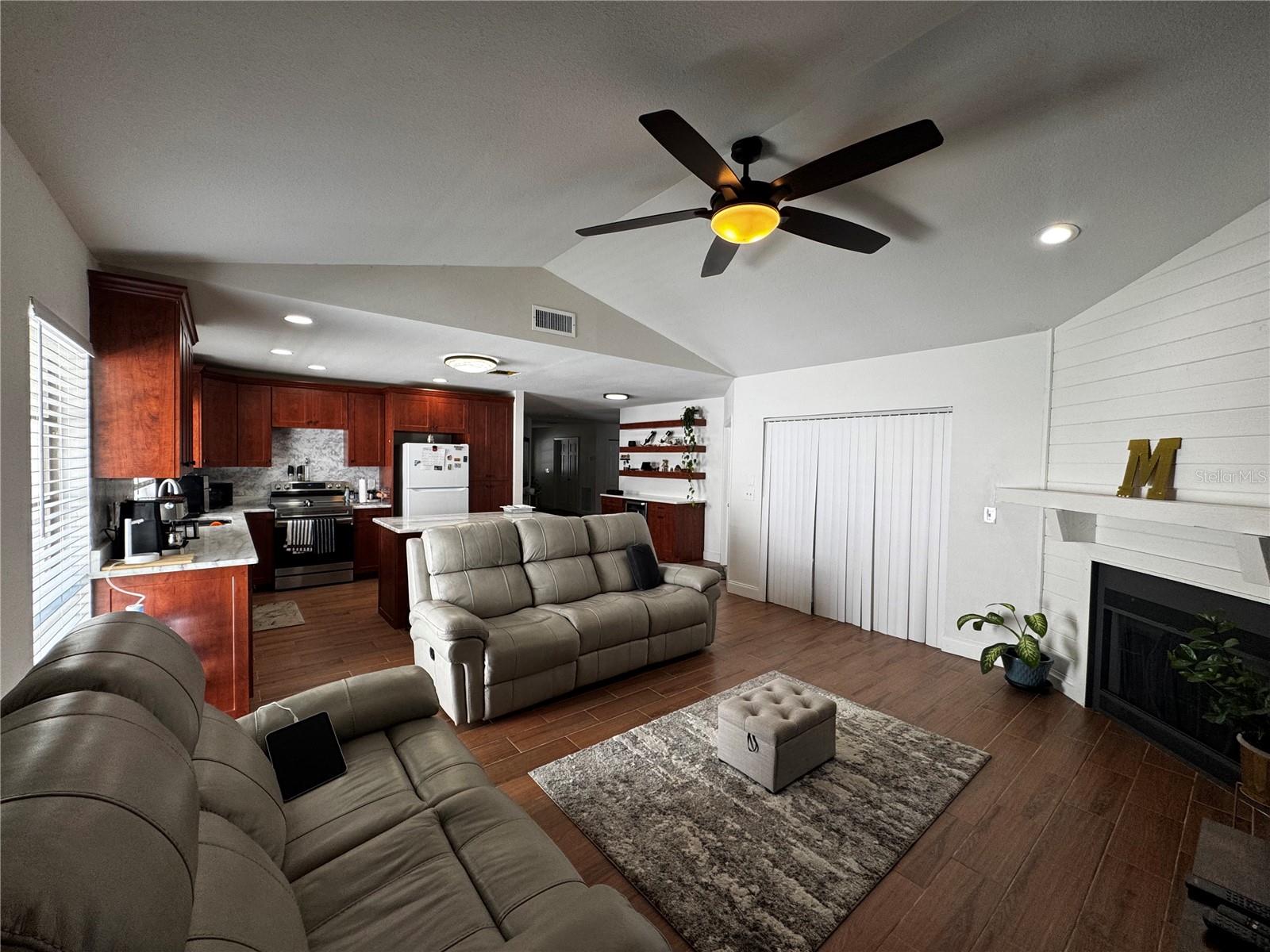6109 E 130 Ave, Temple Terrace, FL 33617 photo