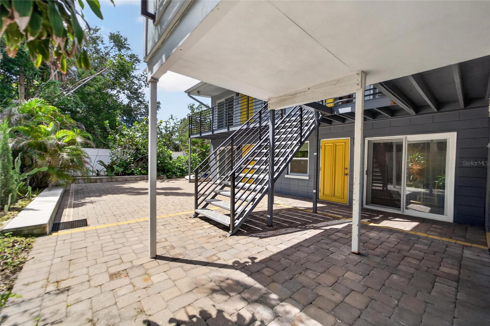 1236 13 St, Sarasota, FL 34236 photo