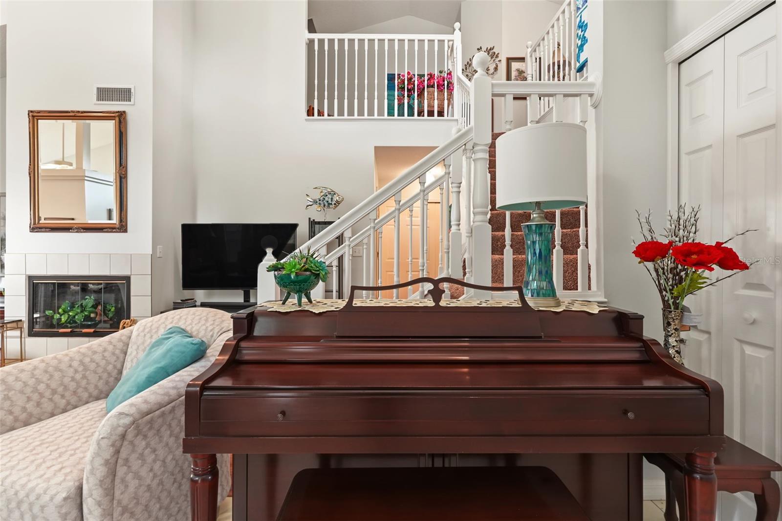 3061 Overlook Pl, Clearwater, FL 33760 photo