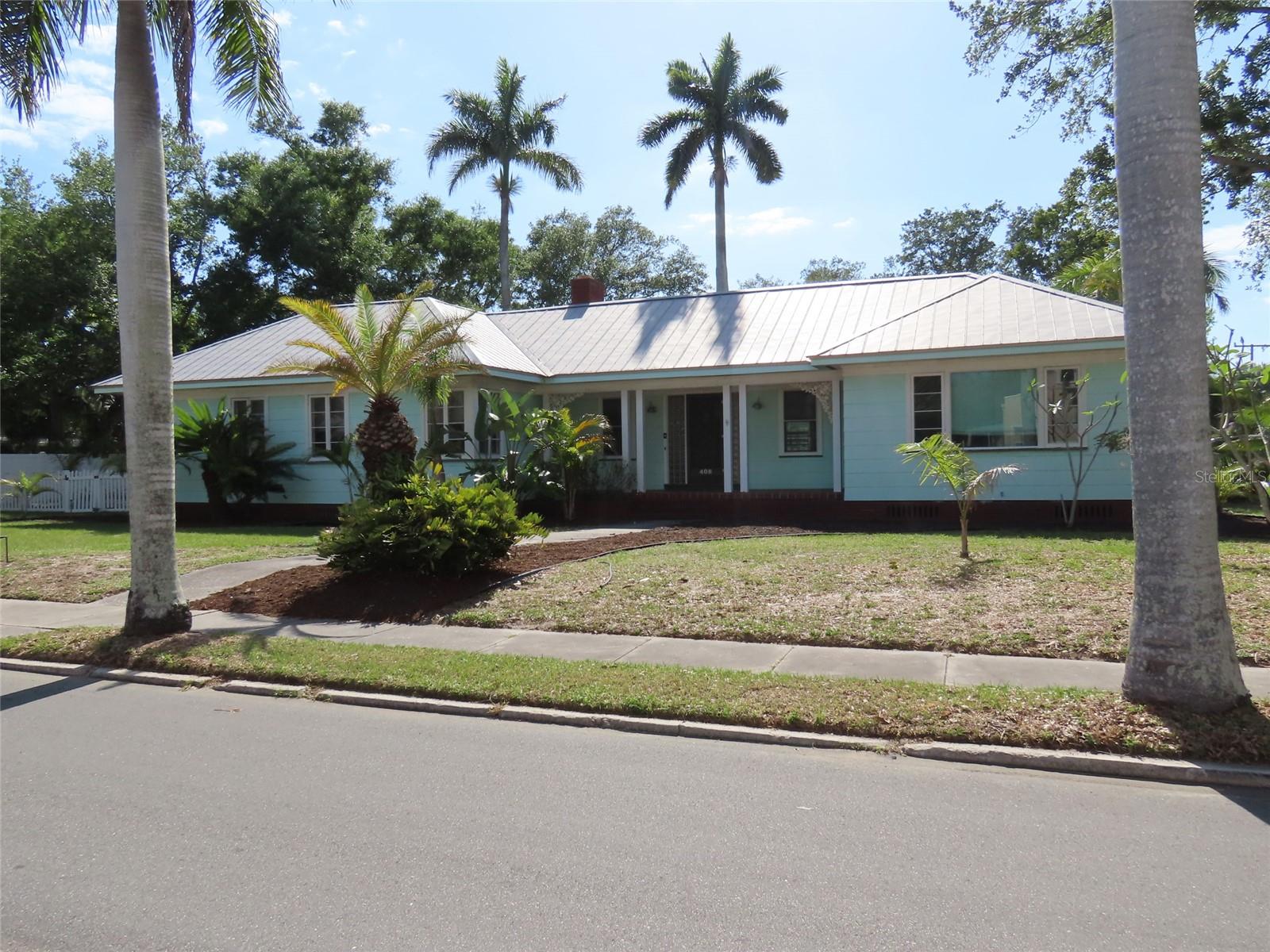 408 27 St, Bradenton, FL 34205