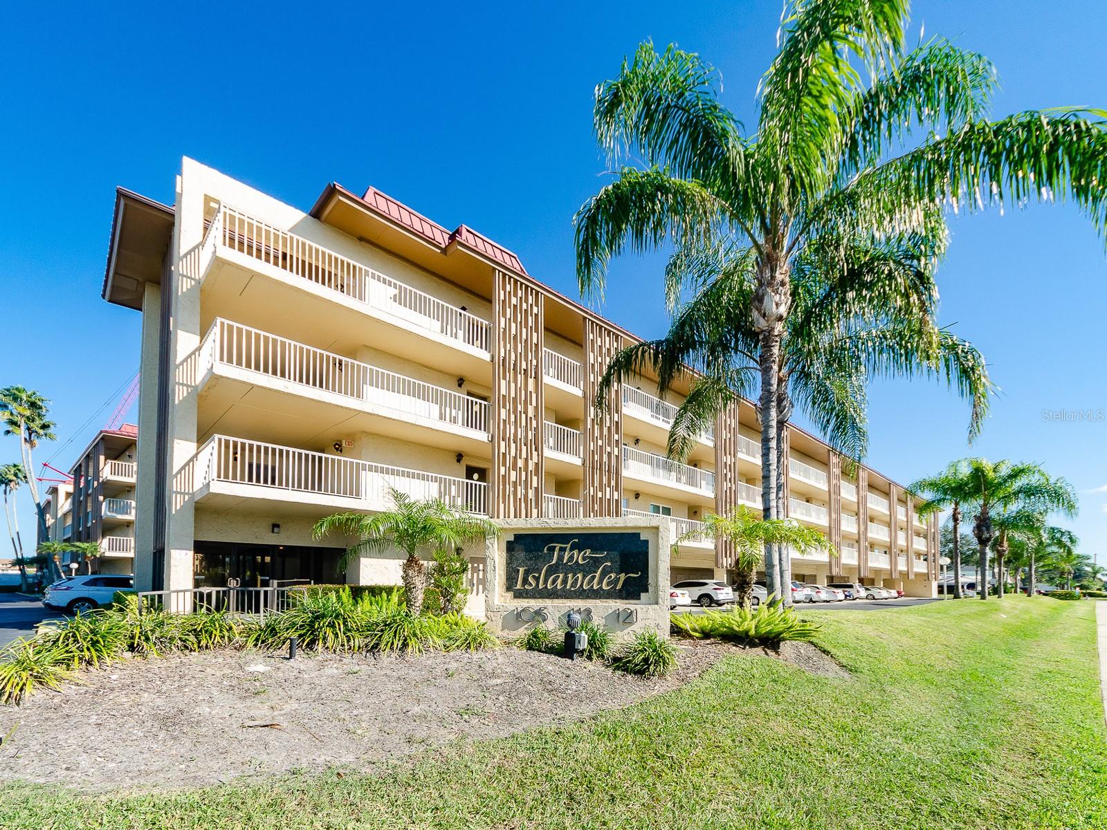 105 Island Way 143, Clearwater, FL 33767