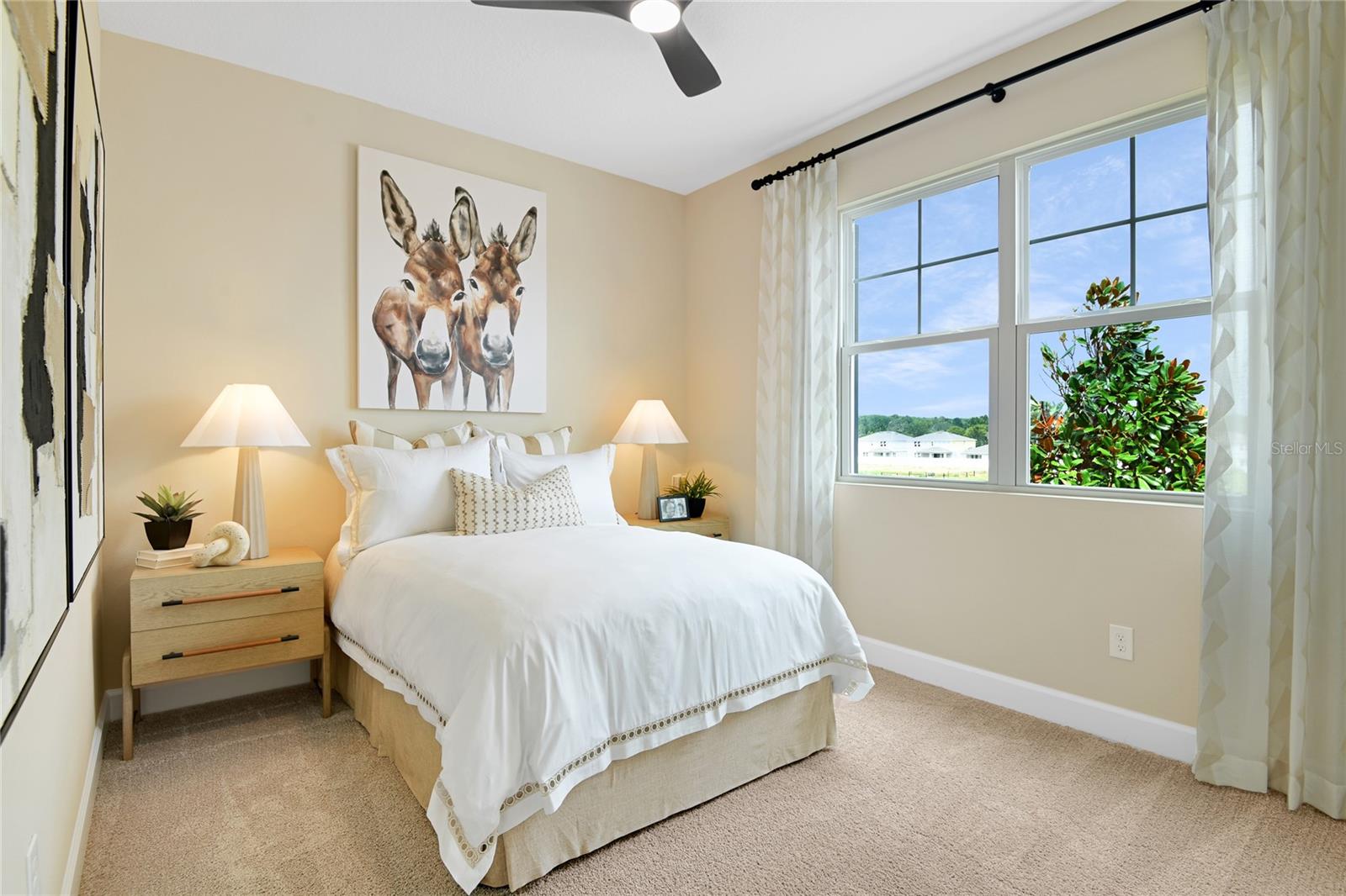190 Blue Star Ct, Tavares, FL 32778 photo