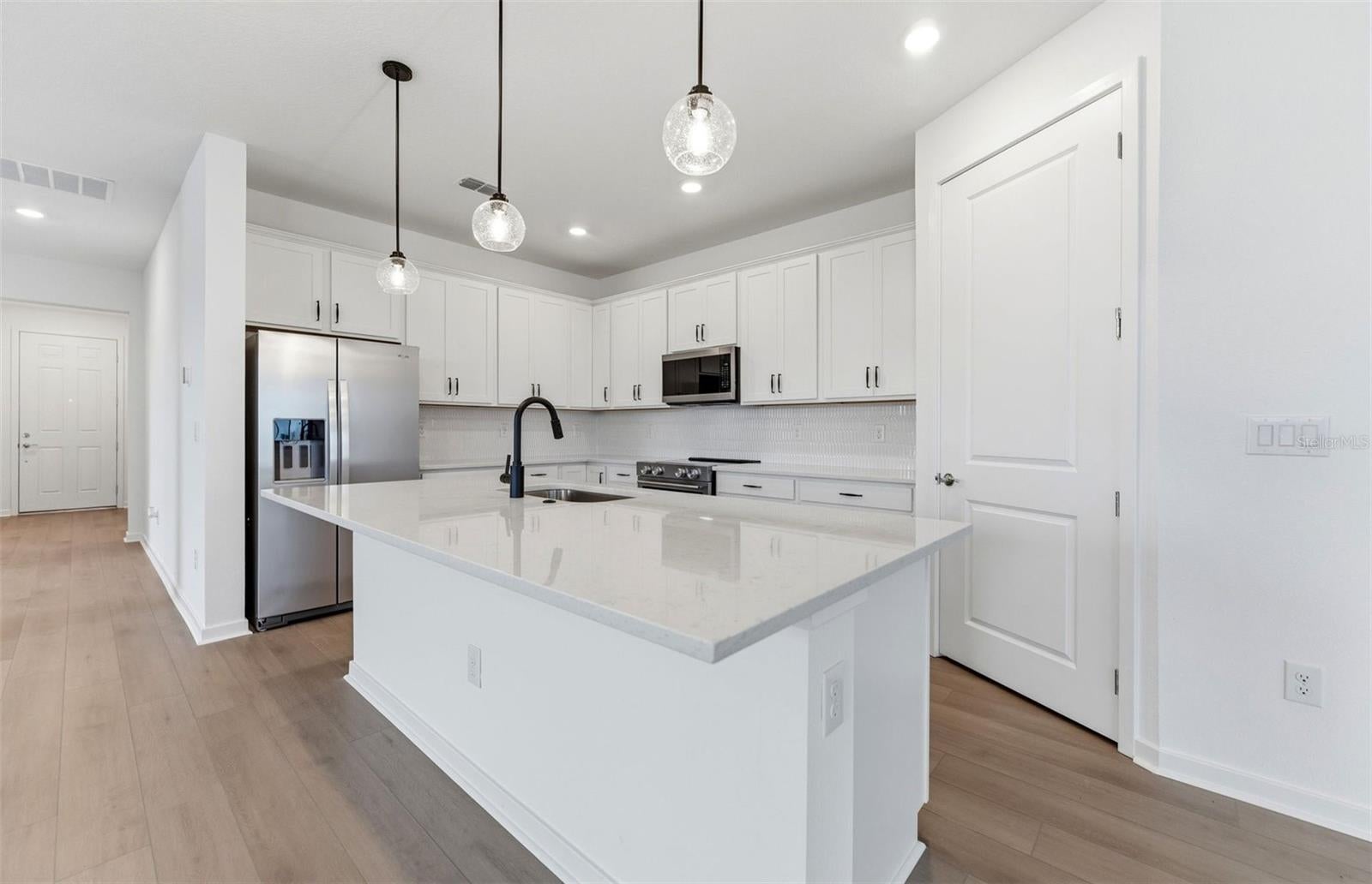 10005 Johnson Oaks Gln, Parrish, FL 34219 photo