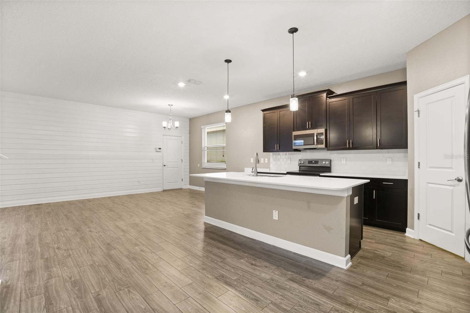 7608 Summerlake Groves St, Winter Garden, FL 34787 photo