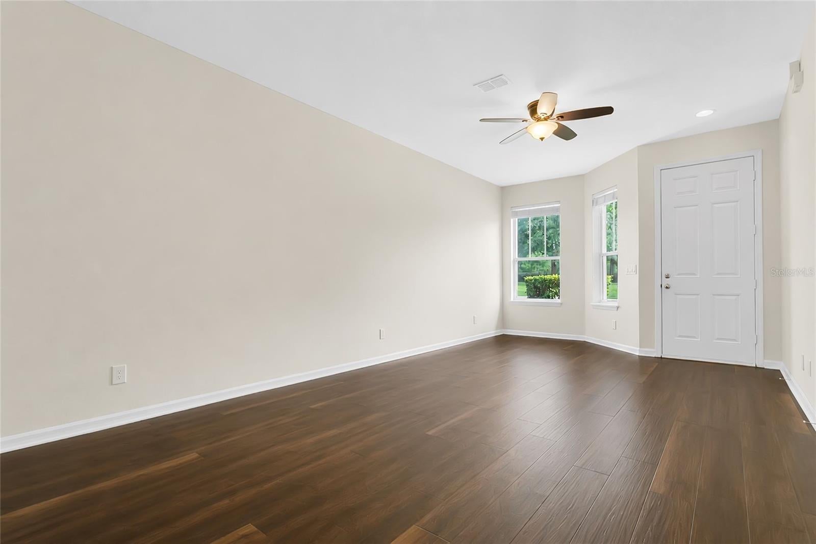 34346 Tuscany Ave, Sorrento, FL 32776 photo
