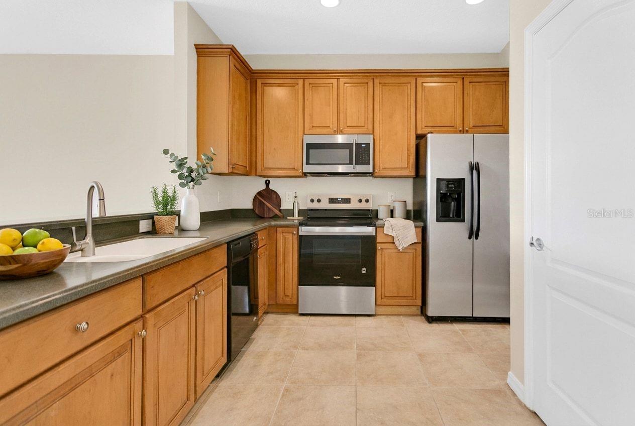 34346 Tuscany Ave, Sorrento, FL 32776 photo