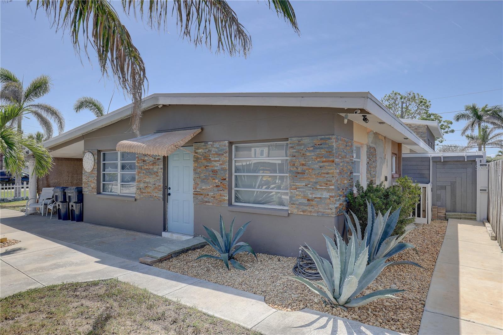 265 115 Ave, Treasure Island, FL 33706