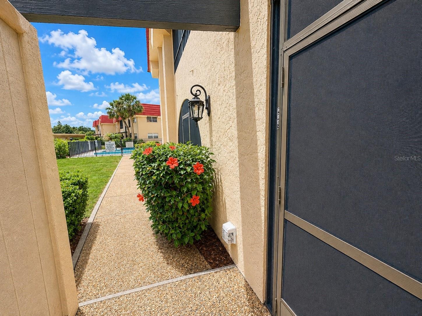 211 Rubens Dr, Nokomis, FL 34275 photo