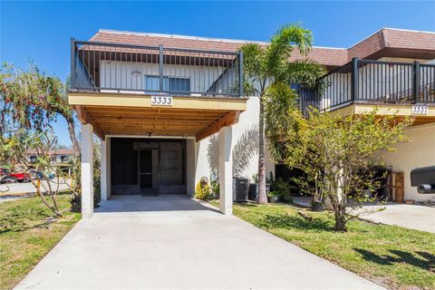 Townhouse in SARASOTA FL 3333 RAMBLEWOOD PLACE.jpg