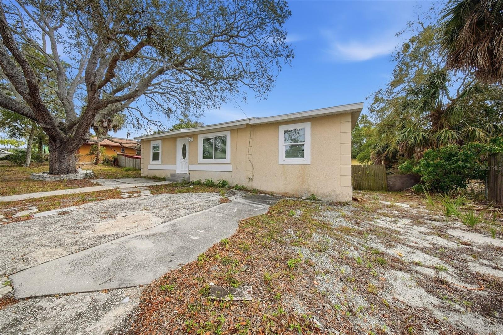 514 E Morgan St, Tarpon Springs, FL 34689 photo
