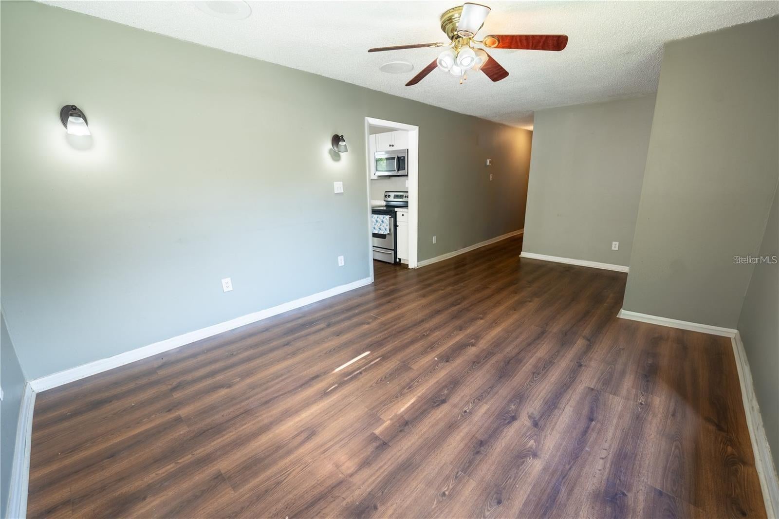 535 W Division St, Deland, FL 32720 photo
