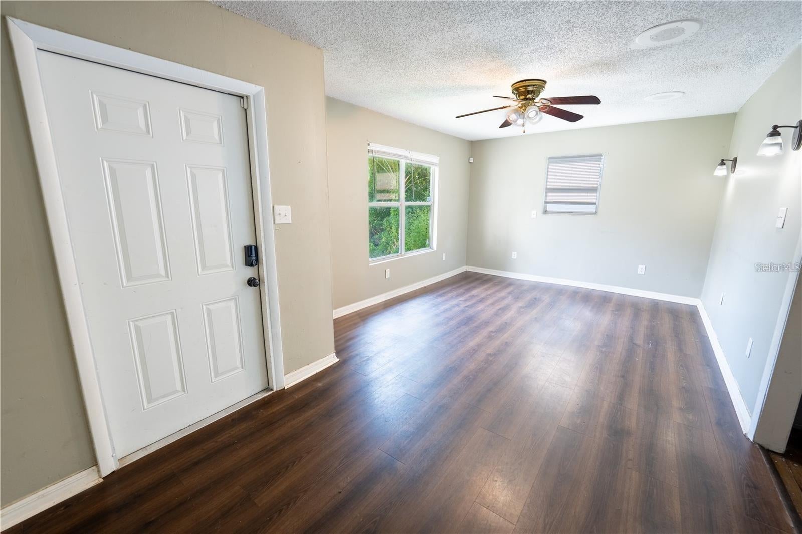 535 W Division St, Deland, FL 32720 photo
