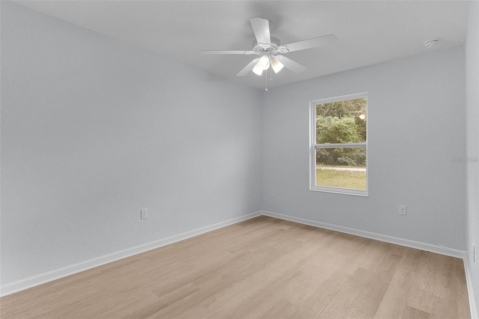 14 Fisher Loop Trce, Ocklawaha, FL 32179 photo