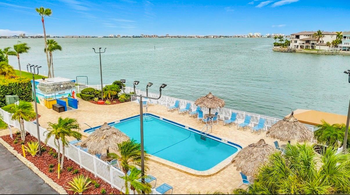6025 Shore Blvd, Gulfport, FL 33707