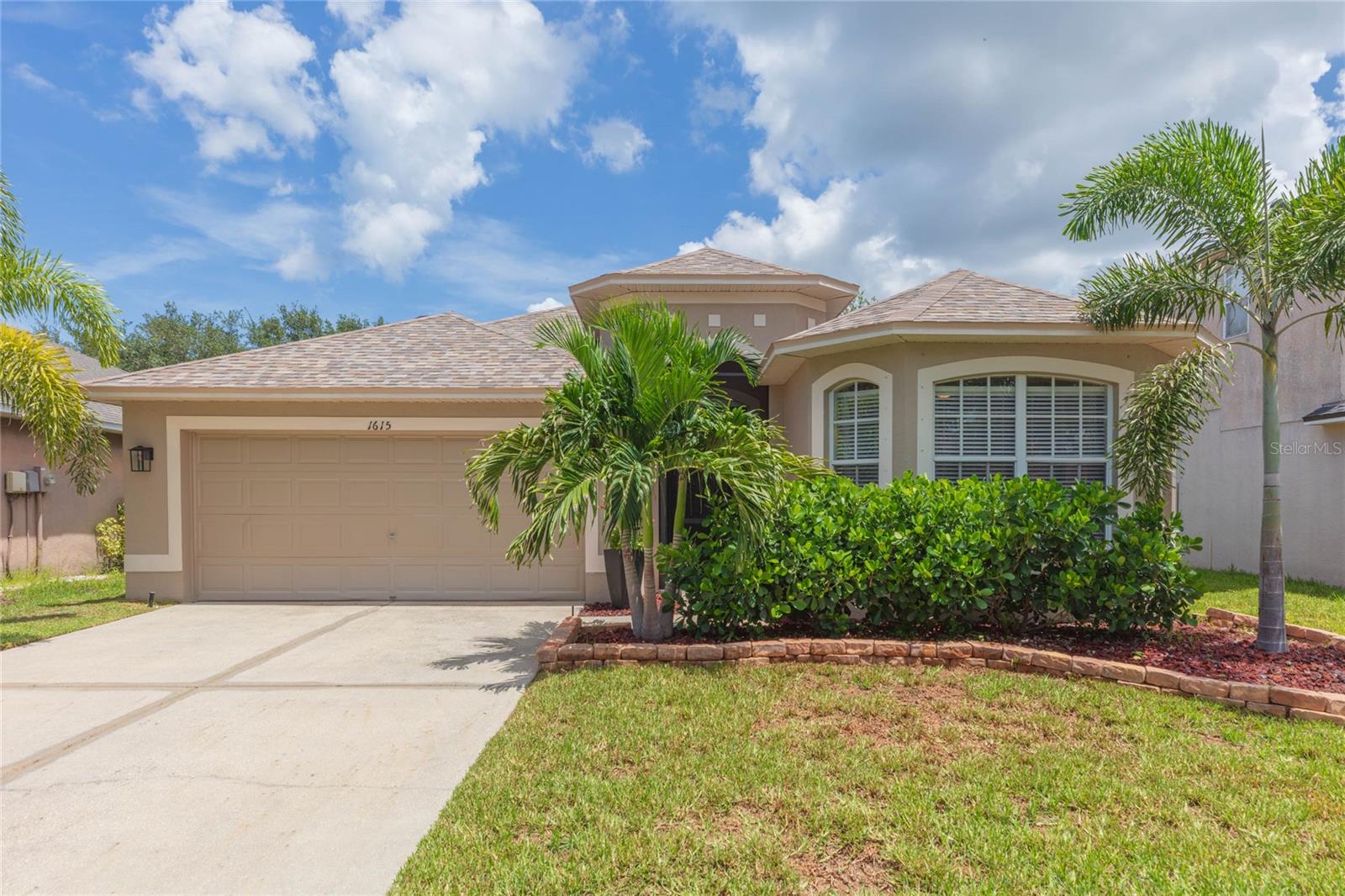 1615 Bonita Bluff Ct, Ruskin, FL 33570
