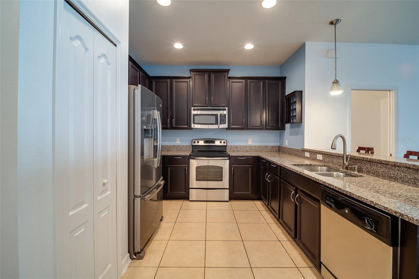 9217 Shepton St, Orlando, FL 32825 photo