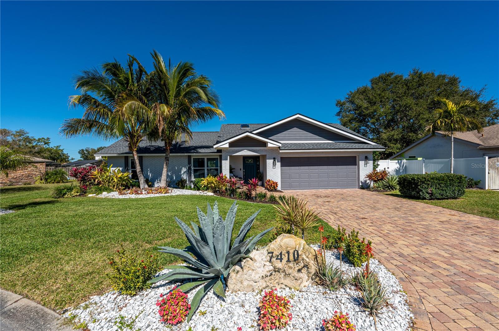 7410 2 Ave, Bradenton, FL 34209