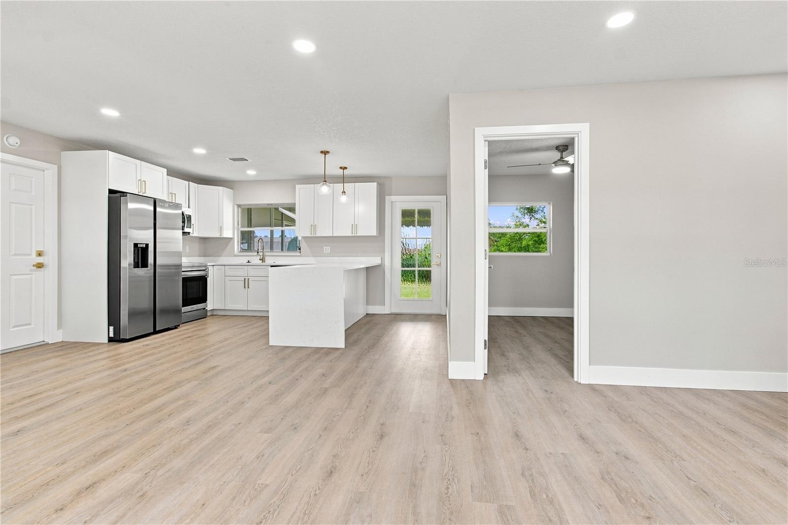 1250 Magnolia Dr, Clearwater, FL 33756 photo