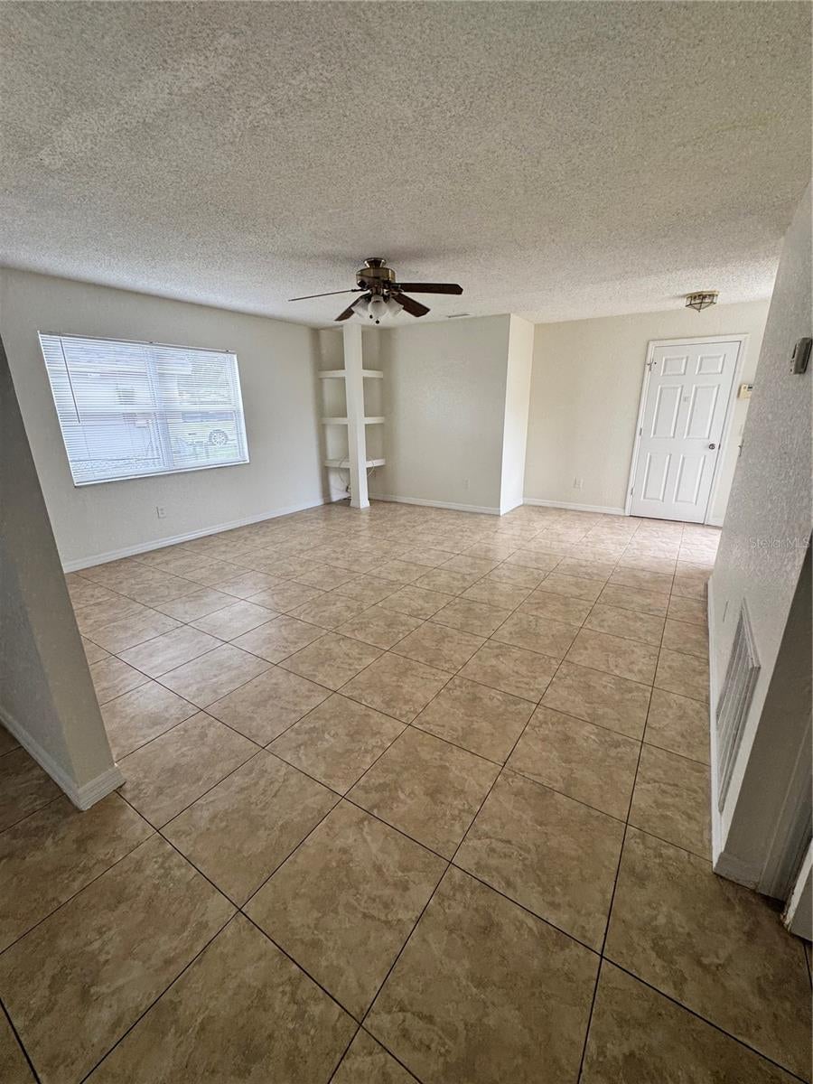 5693 Tulip Ave, Orlando, FL 32839 photo