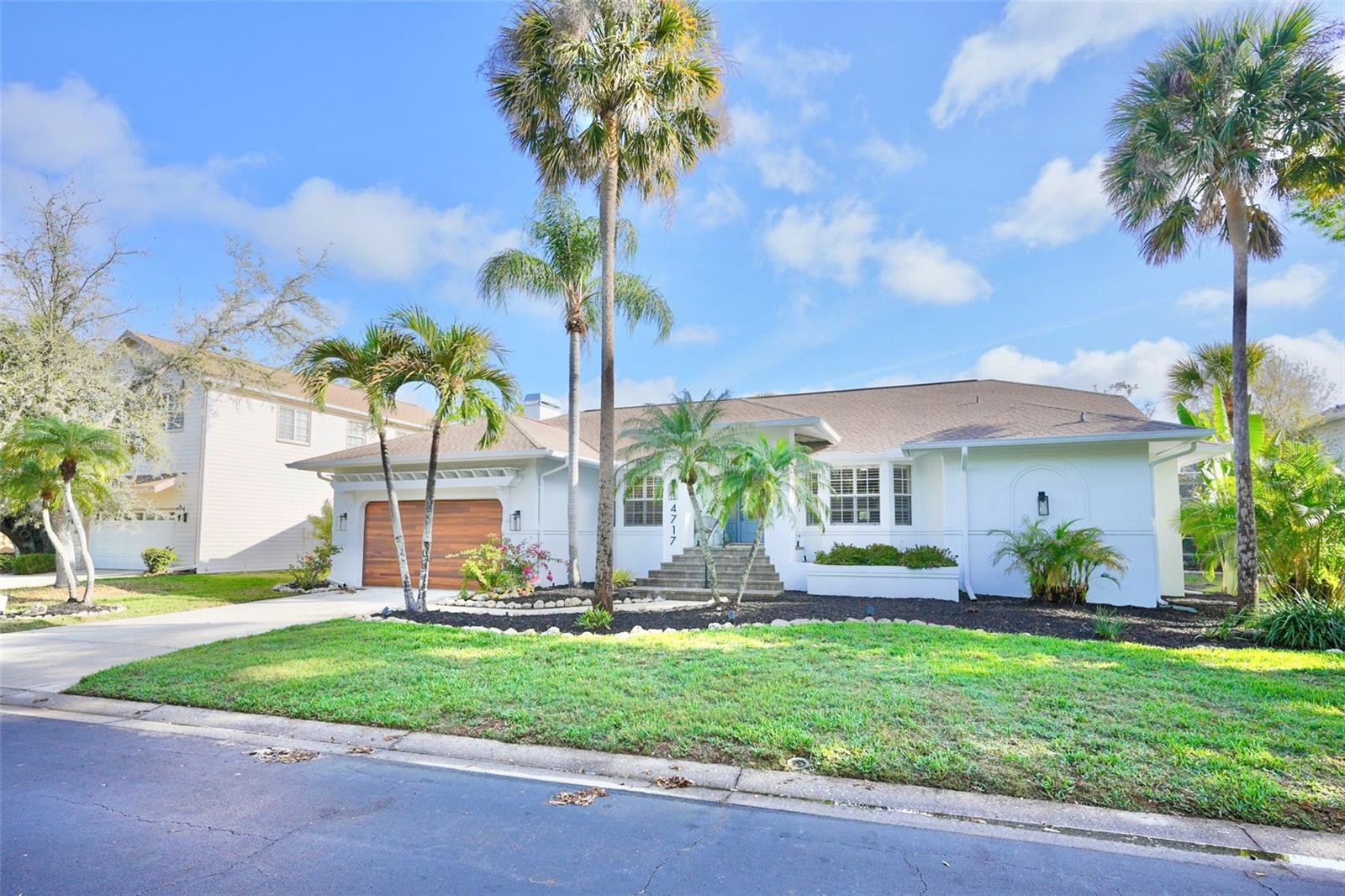 4717 E Trail Dr, Sarasota, FL 34232 photo