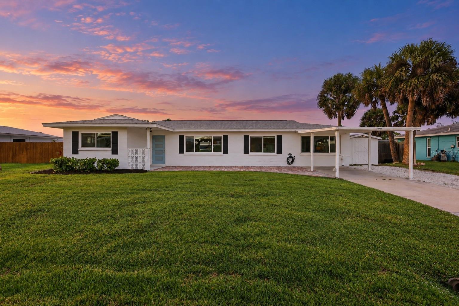 509 Buena Vista Dr, Nokomis, FL 34275