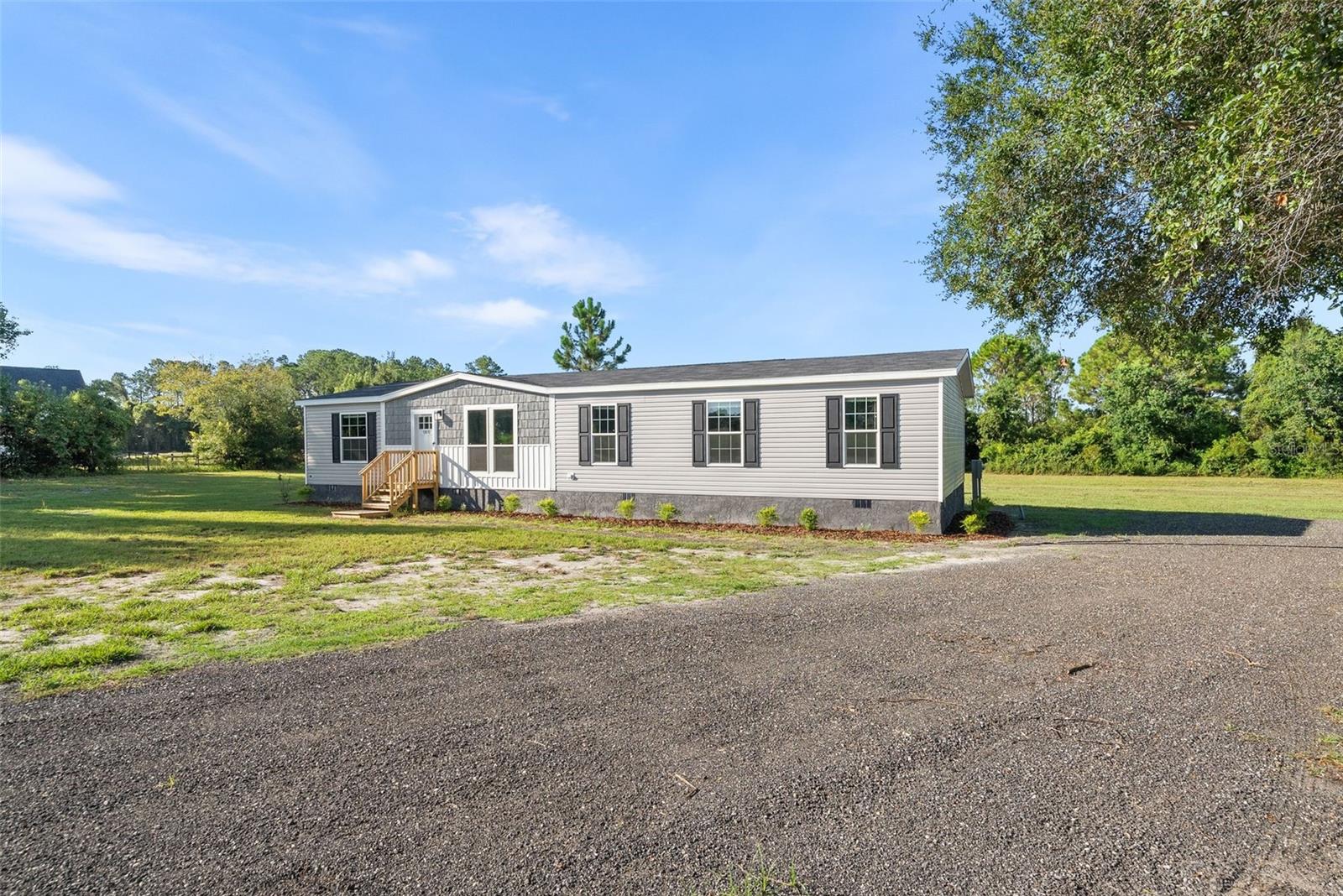 12610 SE 115 St, Ocklawaha, FL 32179 photo