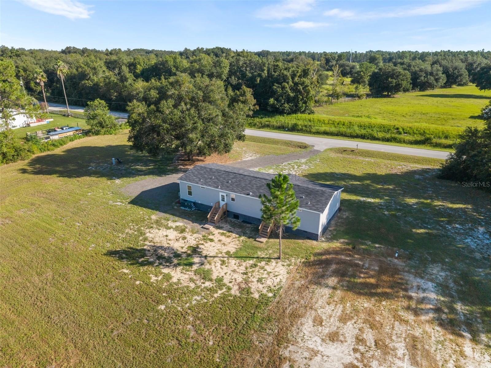 12610 SE 115 St, Ocklawaha, FL 32179 photo