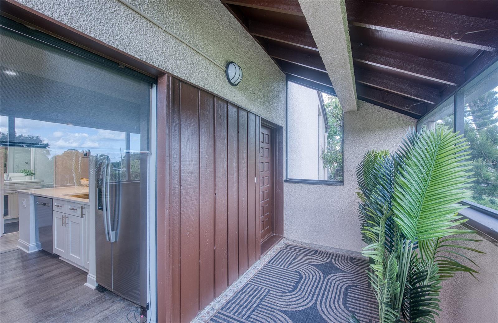 1328 Pelican Creek Xing, Saint Petersburg, FL 33707 photo