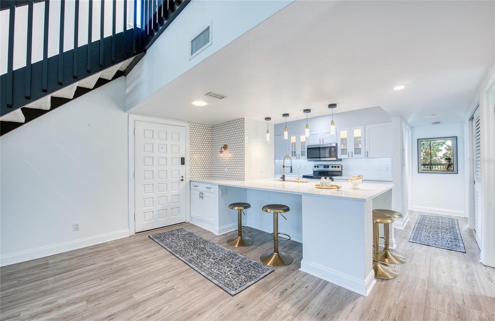 1328 Pelican Creek Xing, Saint Petersburg, FL 33707 photo