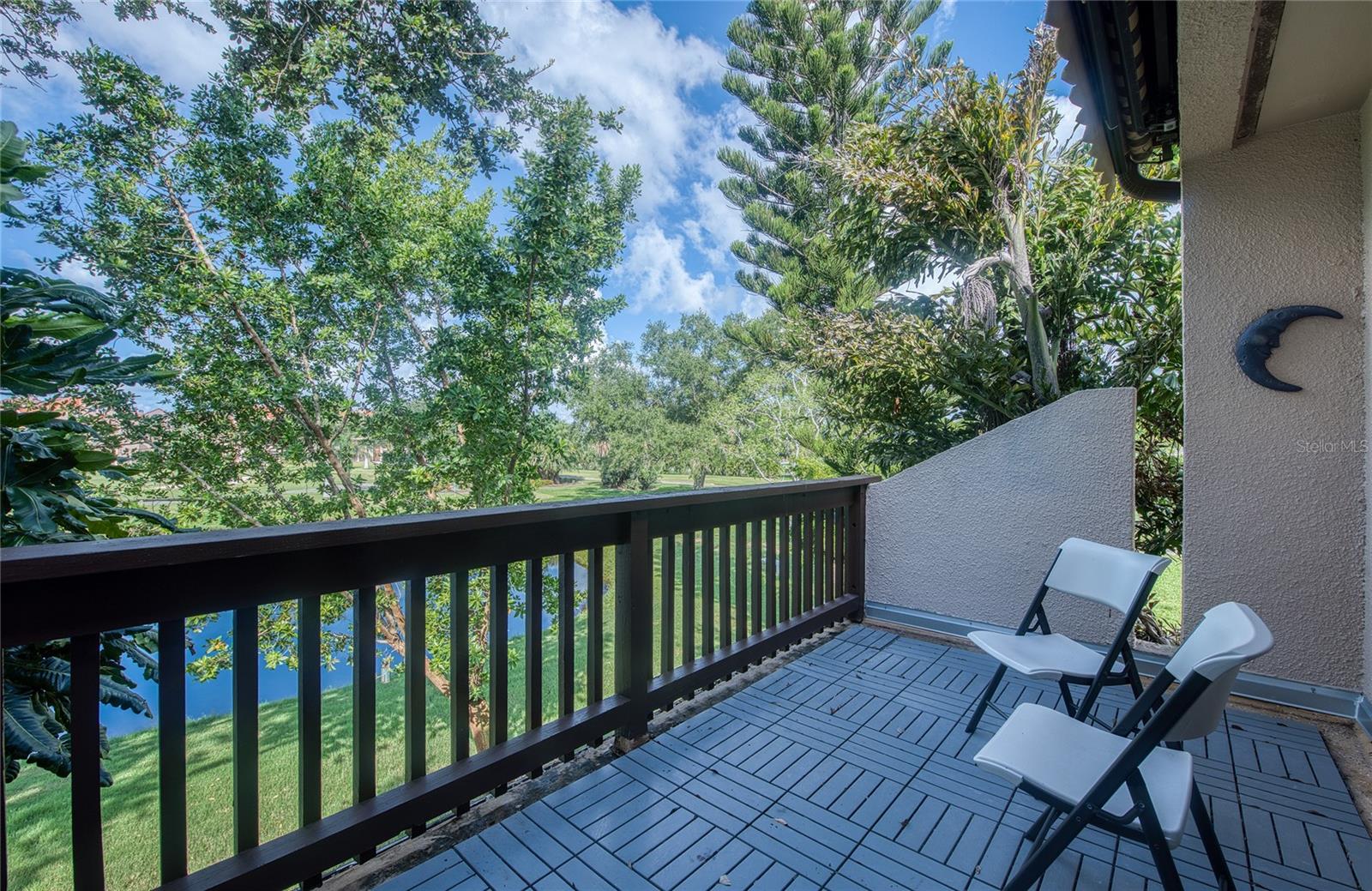 1328 Pelican Creek Xing, Saint Petersburg, FL 33707 photo