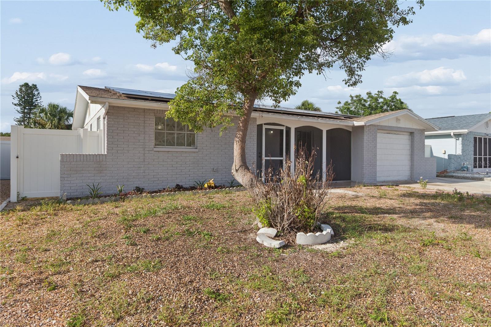 6835 Mesa Verde St, Port Richey, FL 34668 photo