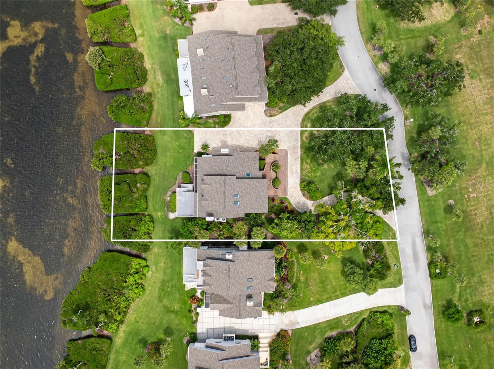 44 Tidy Island Blvd, Bradenton, FL 34210 photo