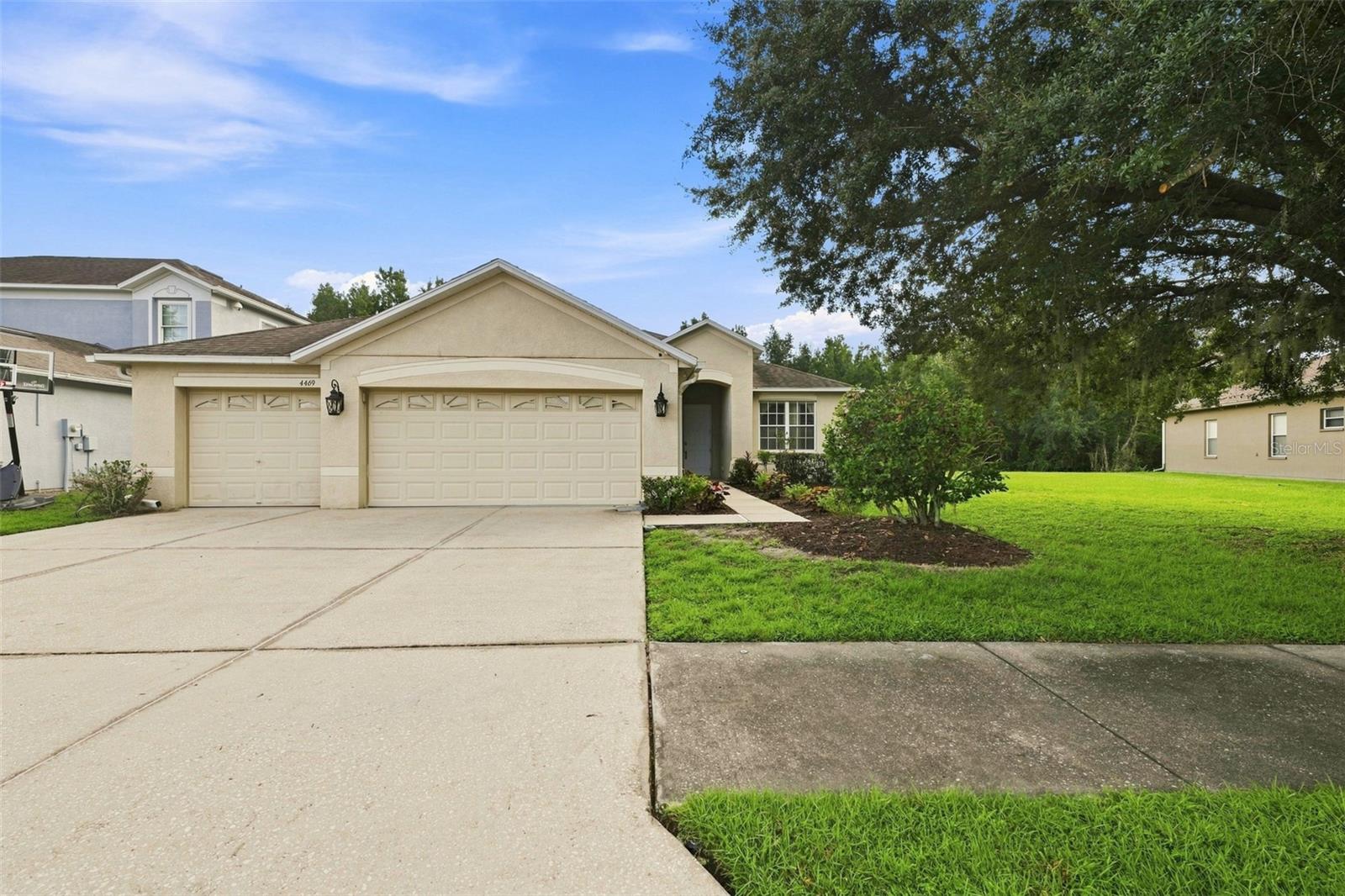 4469 Stoney River Dr, Mulberry, FL 33860