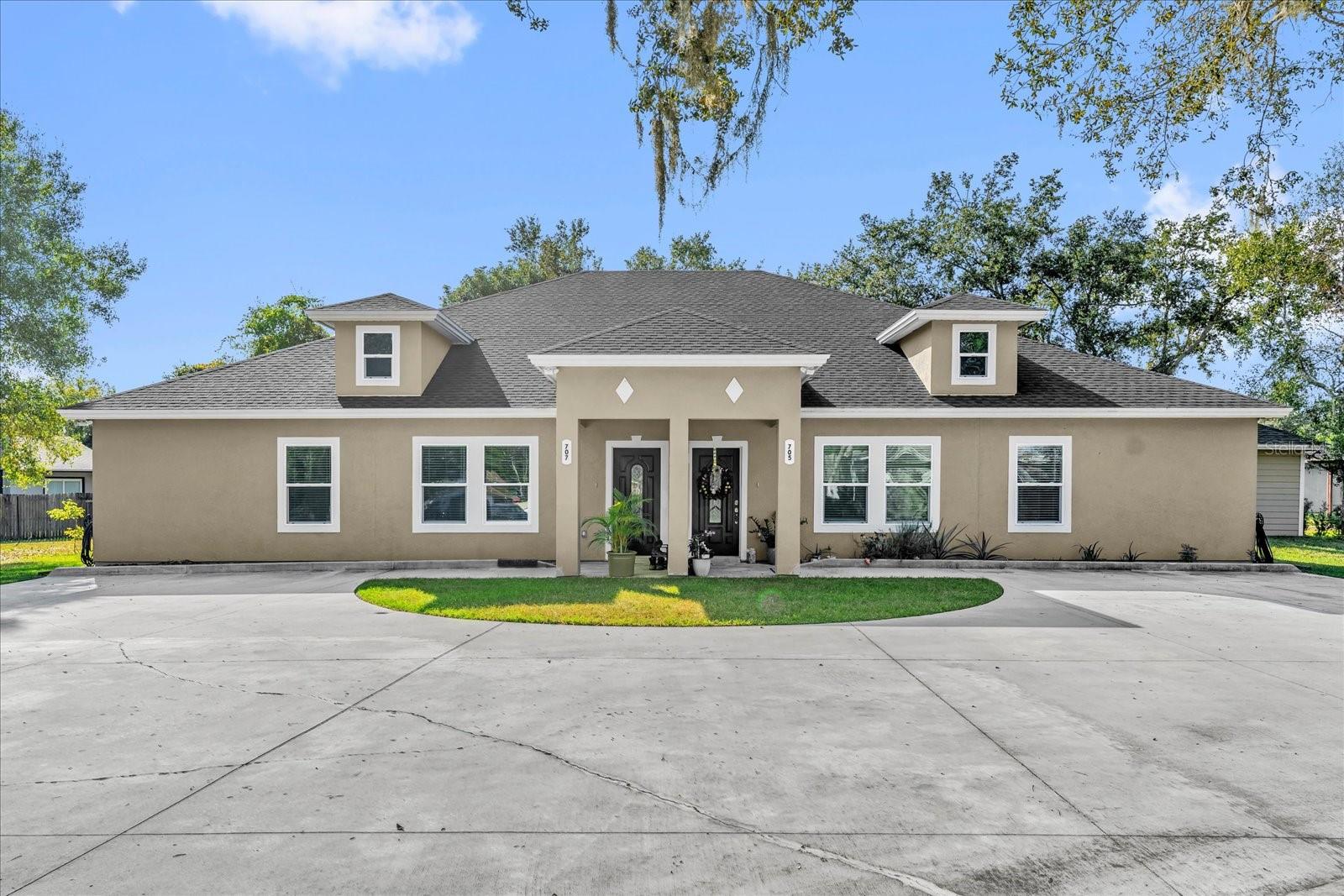 705 Lenox Pl, Kissimmee, FL 34758