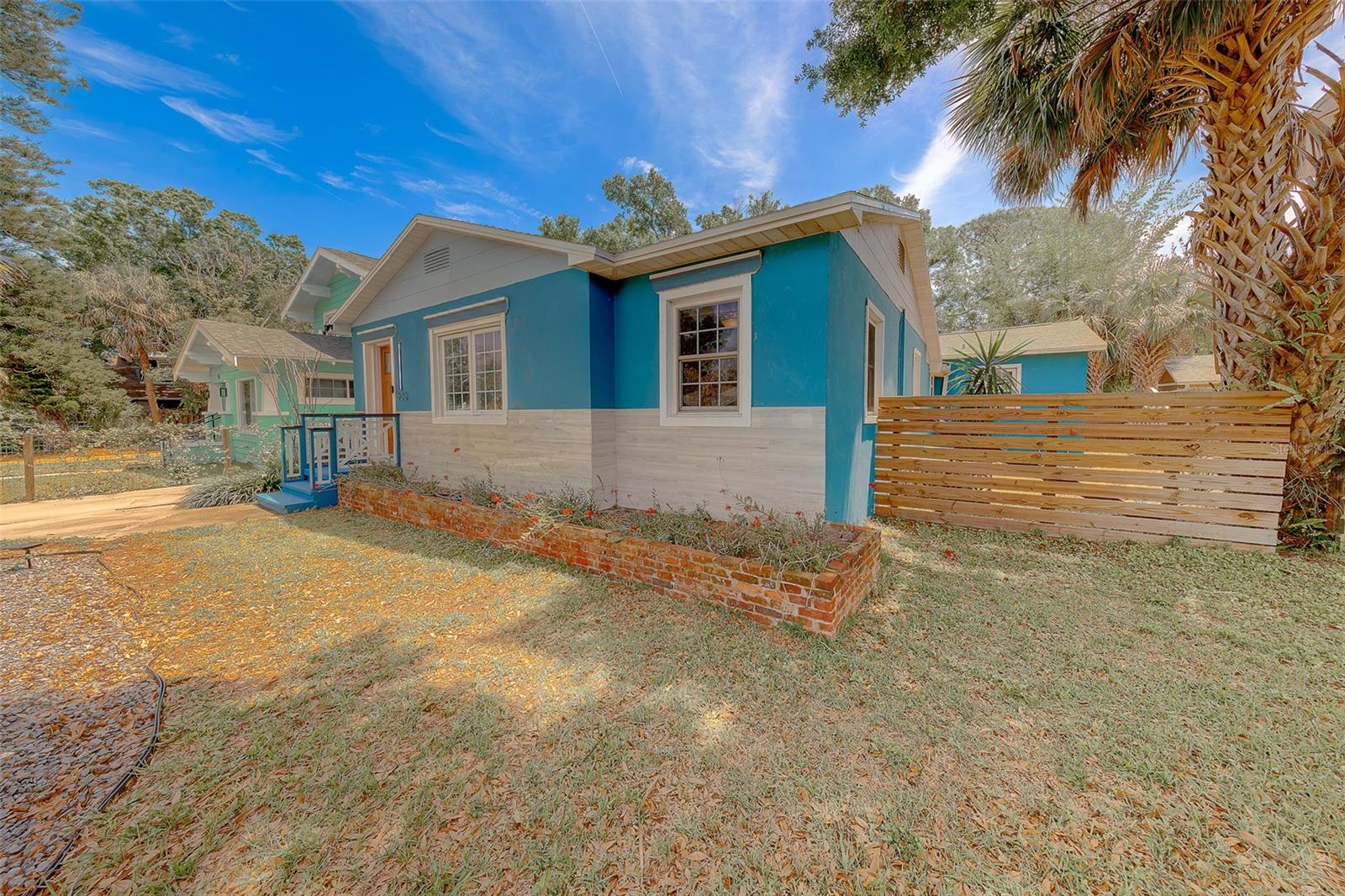 636 37 Ave, Saint Petersburg, FL 33705 photo
